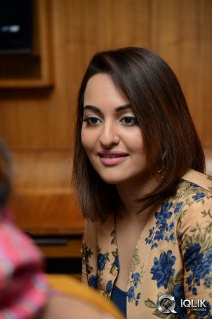 Sonakshi-Sinha-Interview-About-Lingaa-Movie